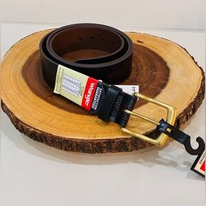 Wrangler men’s belt an old stock new piece, size 38 genuine embossed leathergift